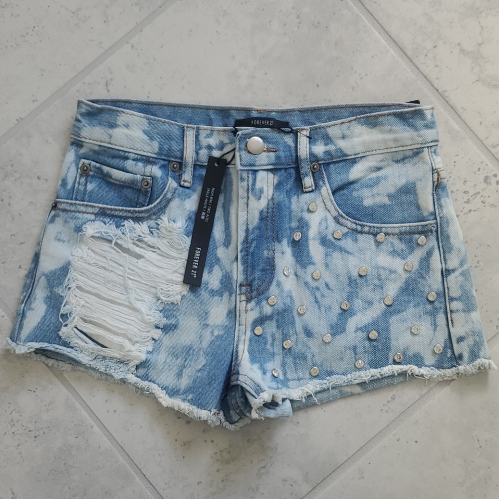 Forever21 size 25 distressed acid wash shorts